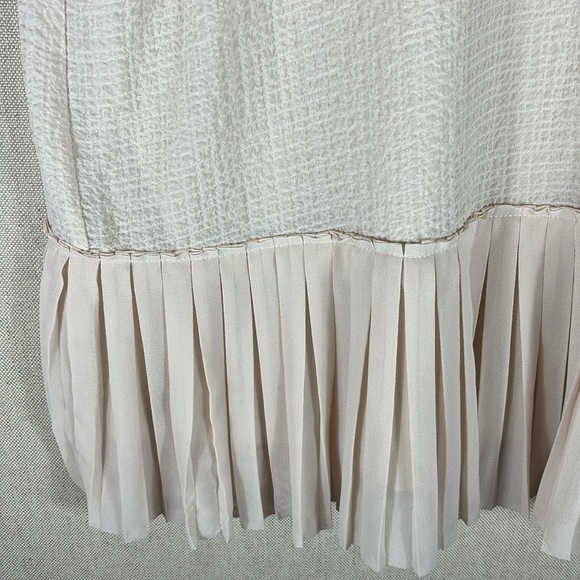 Carolina Belle Montreal > Cream Peplum Short Sleeve Top Medium - Picture 5 of 9